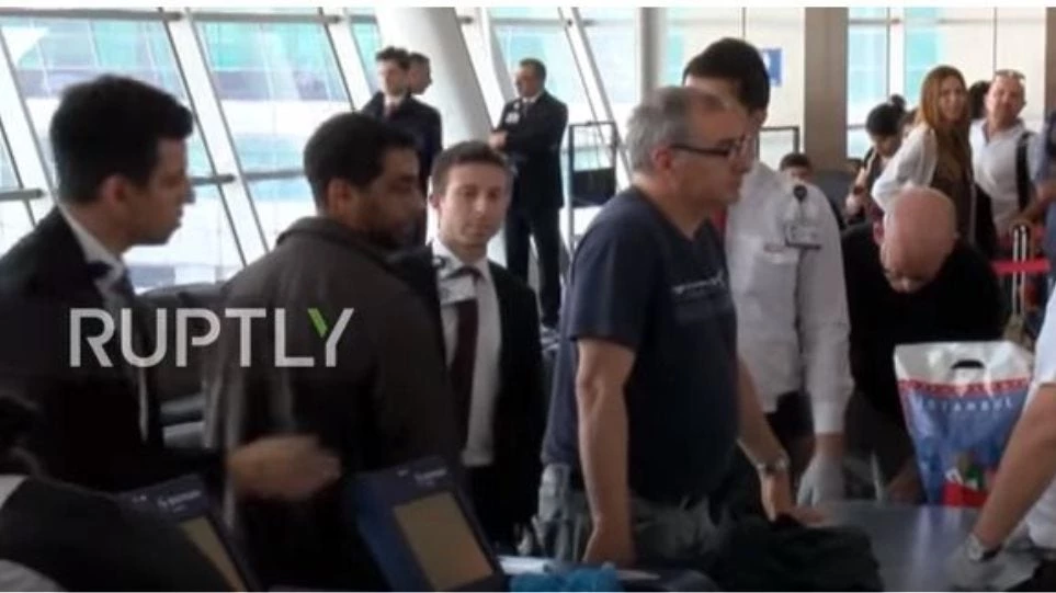 Καψόνι και σόου στα κανάλια από τους Τούρκους στον Ισραηλινό πρεσβευτή (βίντεο)